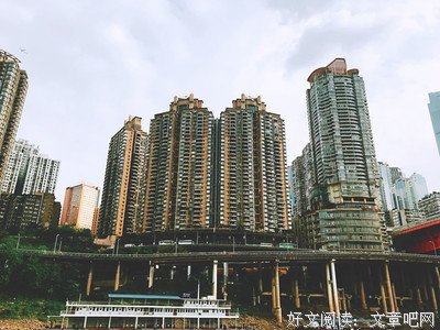闲坐光阴的信笺上，落一身清风鸟鸣