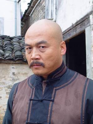 我觉得这个家，会很快被这个姑娘做主。。。