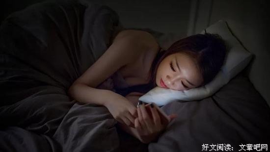 熬夜伤身，到底几点睡觉才不算熬夜