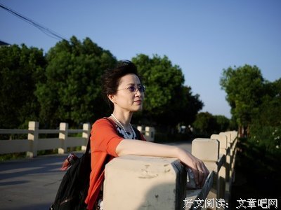 龚静：方便面的“亵”和“晴”