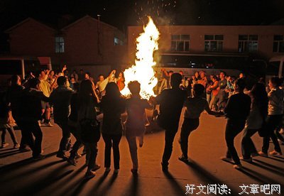 《不用每热情似火》的句子