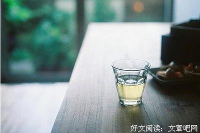 有关装模作样的美句摘抄