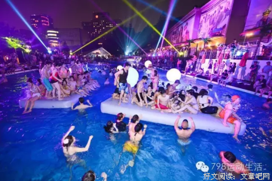 《校花的泳装派对》经典影评有感