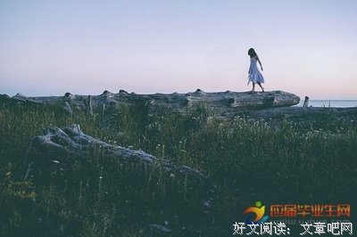 描写手拉手的语句摘抄