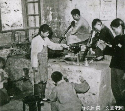 老同学，我们又一次相聚，说不完的话，道不完的情！