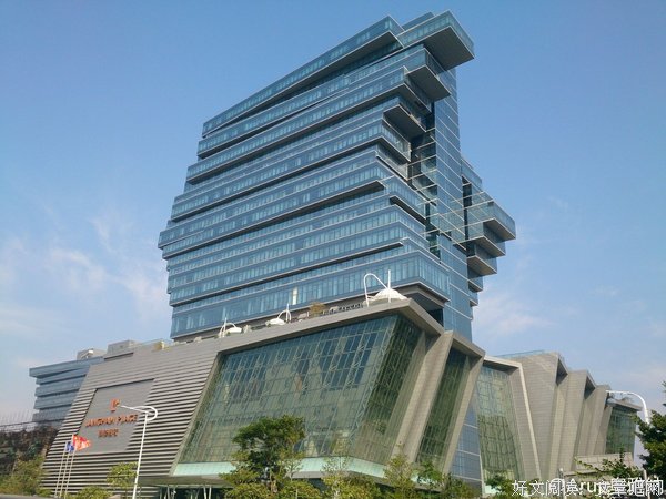 又一知名企业劝退35岁“高龄”员工：中年人的崩溃，从被裁开始