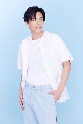 爱，灿若千阳句子
