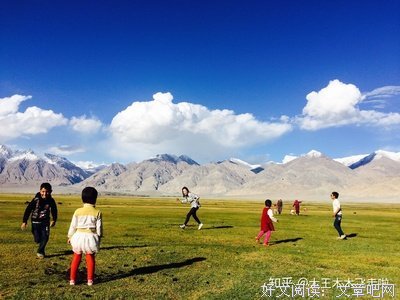 关于漫山遍野的语句