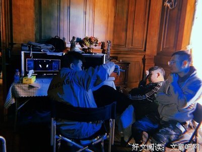 认真工作了一天，老板没看见，你刚拿起手机翻一下视频，老板就过