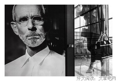 我们不一看时出水，年往失也要彷徨的句子