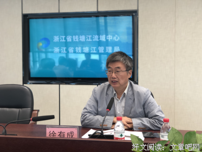 关于纷至沓来的名言