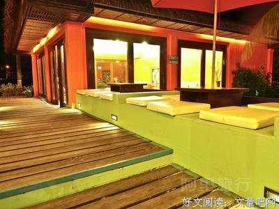《伊比萨》的影评大全