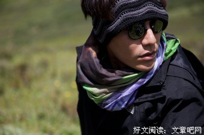 《于开个间能够稍稍安抚心灵的鱼盐》的句子