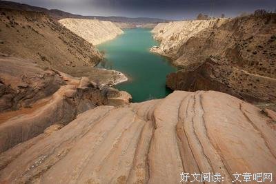 关于天昏地暗的名言