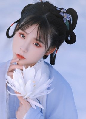 关于山有木兮卿有意的优美句子