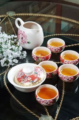 《与维多利亚共品香茗》好看吗？经典影评锦集