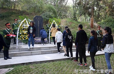 念•今，抚•昔名句欣赏