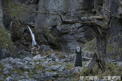 《英伦魔法师》影评100字