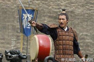 来当能如笑下谁人不识君。经典名句