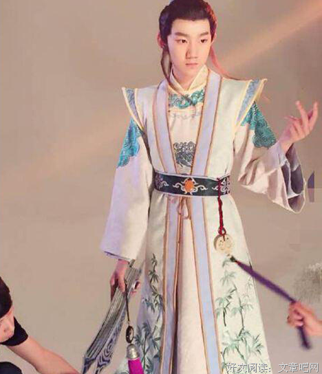 tfboys带去起小么年优美的句子