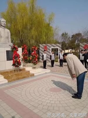 爷爷借 钱供孙子上大学 孙子在学校竟...