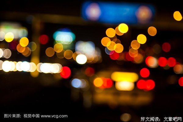 关于灯火阑珊的句子
