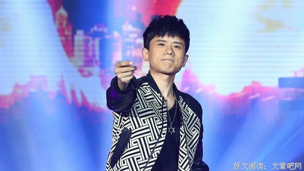 《偶像》的影评大全