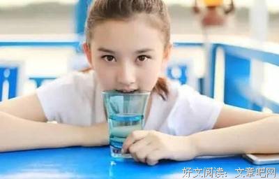 关于亭亭玉立的格言