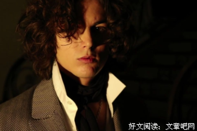 戎装女人读后感精选