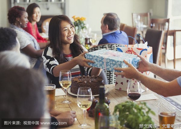 《女孩们的周末》好看吗？经典影评锦集