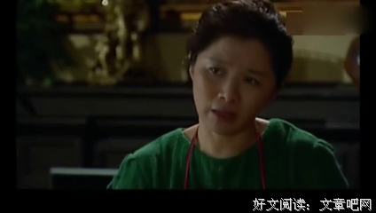婆婆要我把工资卡上交，我直接把她的包扔了出去