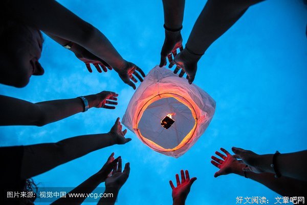 希望你永远爱的尽兴，生活的有底气。