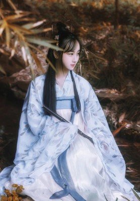 为你浅唱一曲离愁句子