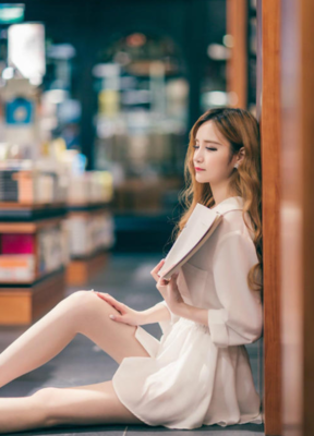 关于谢谢你 是你陪我去会过 把他些月那的优美句子