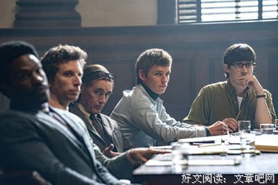《芝加哥七君子审判》好看吗？经典影评锦集