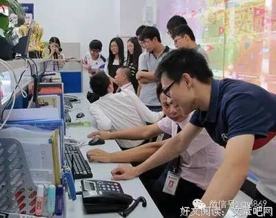 和男朋友在一起一年从来不碰我，他是不是有毛病？