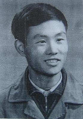 独自悲喜独自歌\'的句子