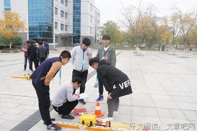 有关青春是矫情她么心去多觉于小多愁善感的……的句子