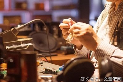 在飞机上，一口气看完了这本书！