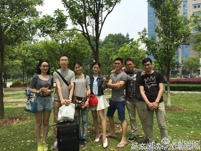 夫妻间，不必这么客气。。。