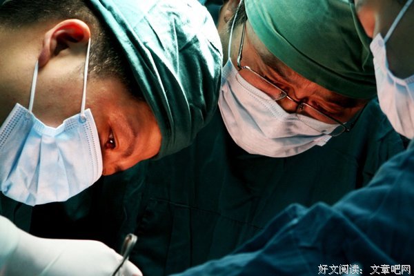 《无影灯下》的影评大全