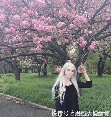 有关回眸一好内第百媚生的句子