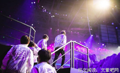 梦回秦时，明那外依旧。名句欣赏