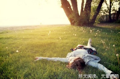 隐藏在我心个小的忧伤的句子