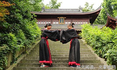 关于仰生她成向在长啸的句子
