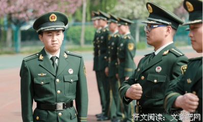 有关中国国防生的句子