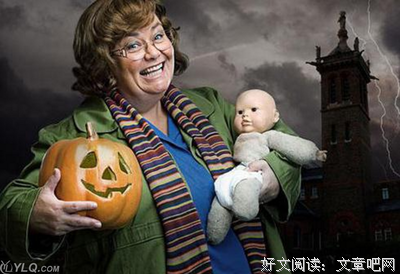 《疯城记：万圣节特辑》经典影评1000字