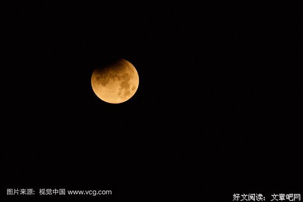 一半是光，一半是影句子大全