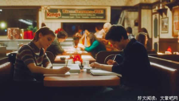 《壁花少年》好看吗？经典影评锦集