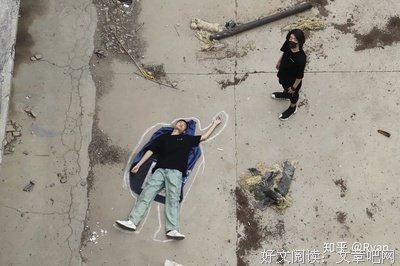 只他什么值得在意经典名句